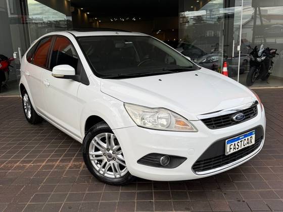 FORD FOCUS 2.0 GHIA 16V FLEX 4P AUTOMÁTICO